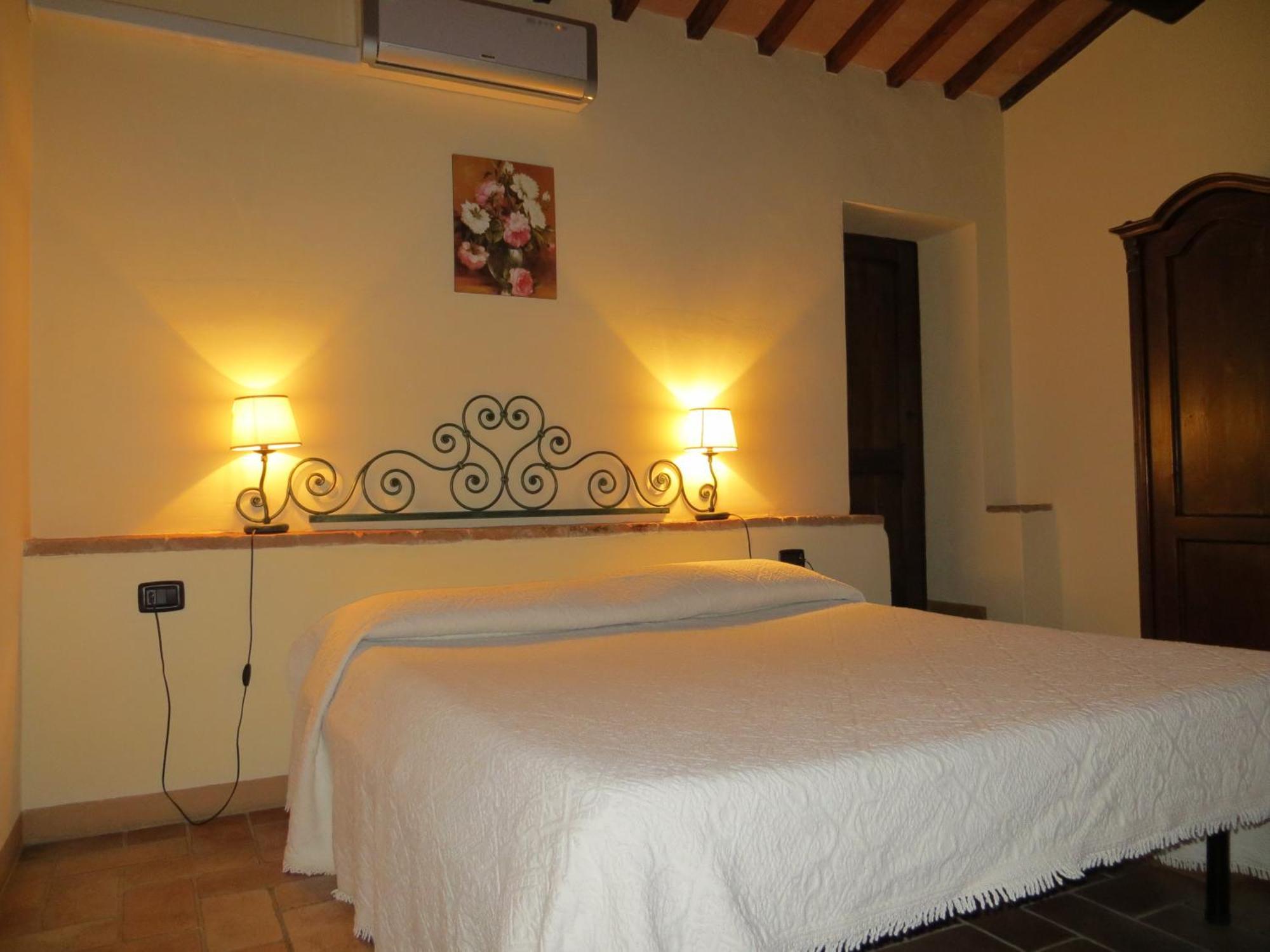 Agriturismo Casale Delle Lucrezie Todi Exterior foto