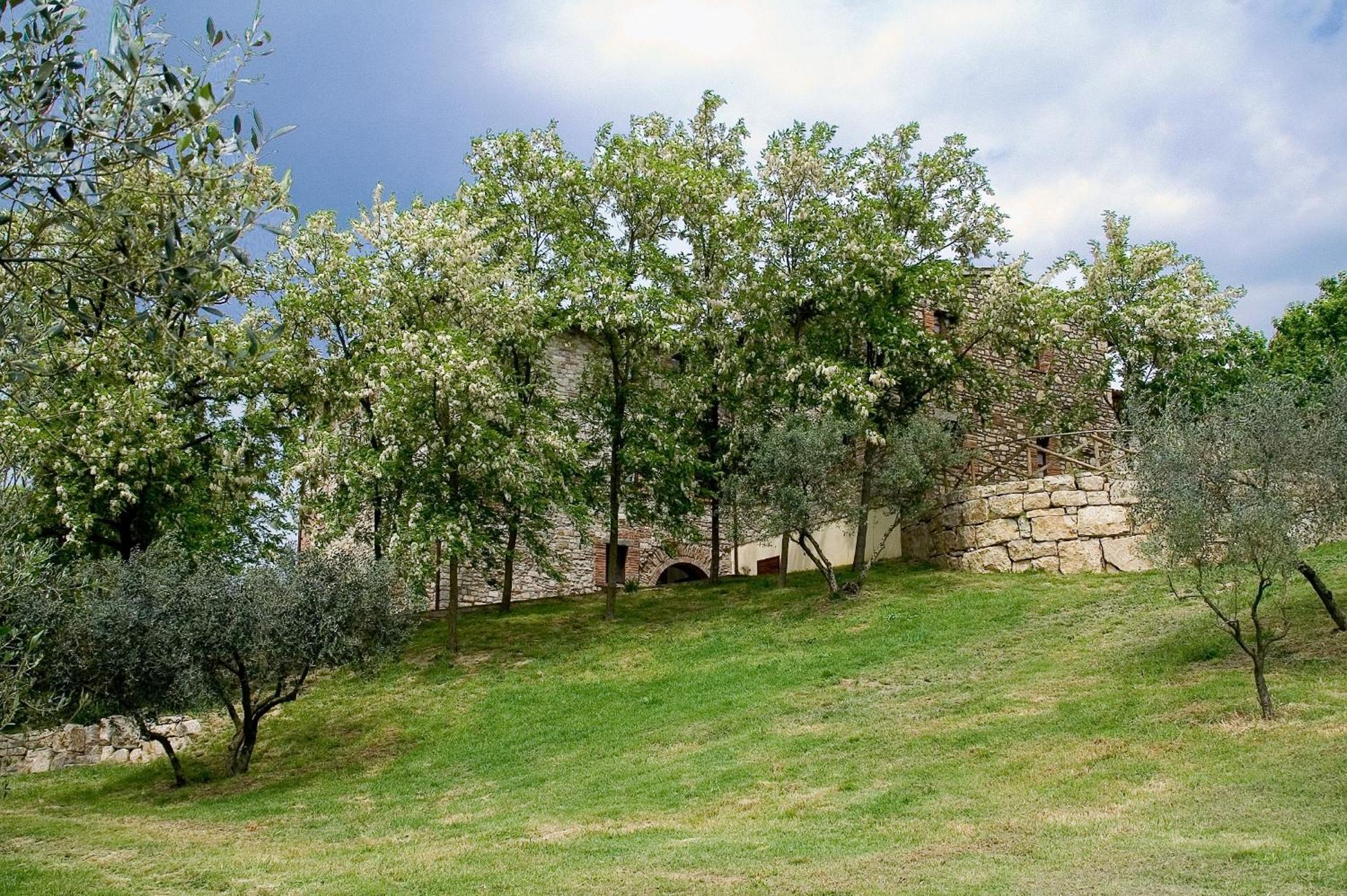 Agriturismo Casale Delle Lucrezie Todi Exterior foto